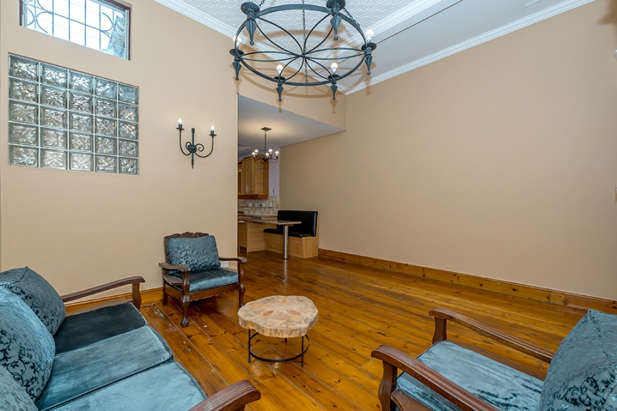 To Let 2 Bedroom Property for Rent in Woodstock Western Cape